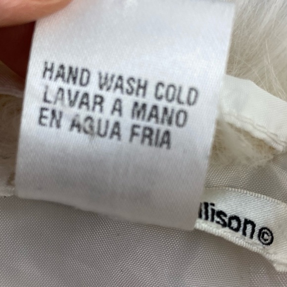 Ellison faux fur cream vest with fringe bottom wms sz small - Picture 5 of 15